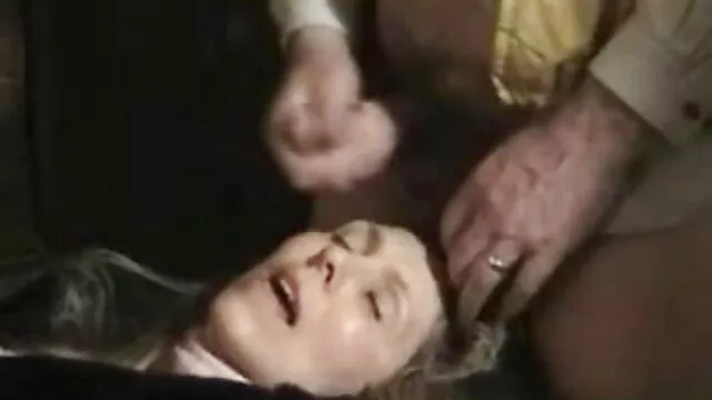 Bliźniacy sprawiali darmo film sex rolnikom przyjemność