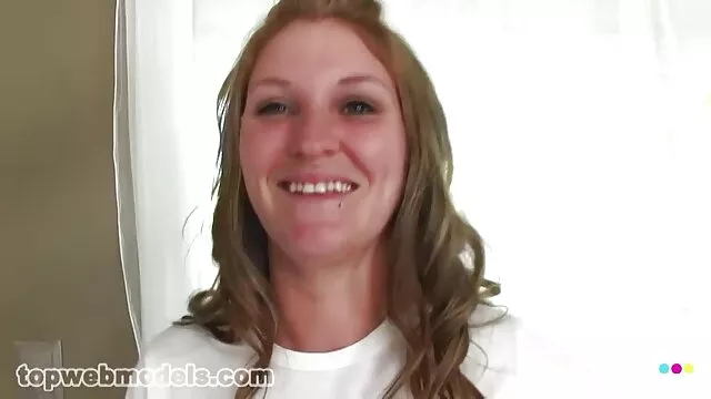 Kobieta darmowe filmy porno 3d na twarzy rolnika