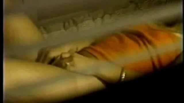 Mąż i żona karmią darmowe sex filmy z azjatkami się w podróży służbowej